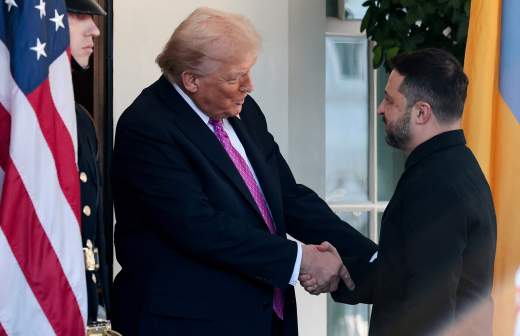 Трамп улетел во Флориду после встречи с Зеленским