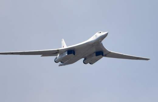 Бомбардировщики ВКС России выполнили плановый полет над Балтийским морем