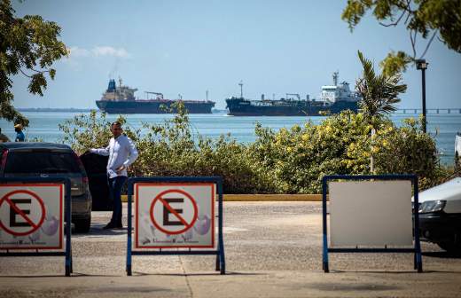 У берегов Кувейта произошел взрыв на танкере