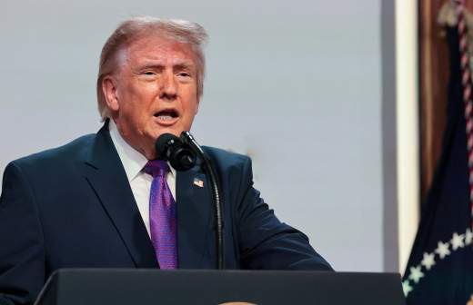 КСИР сообщил о нанесении ответного удара по базе США за атаку на остров Сирик