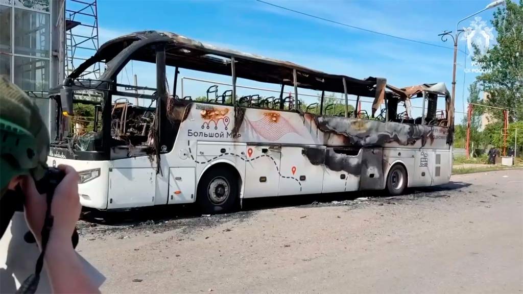 Число жертв удара ВСУ по автобусу в ДНР выросло до 8